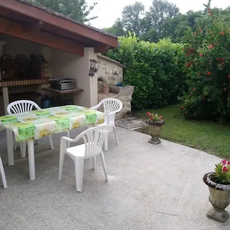 ベッド・アンド・ブレックファスト La Maison De Piquereau