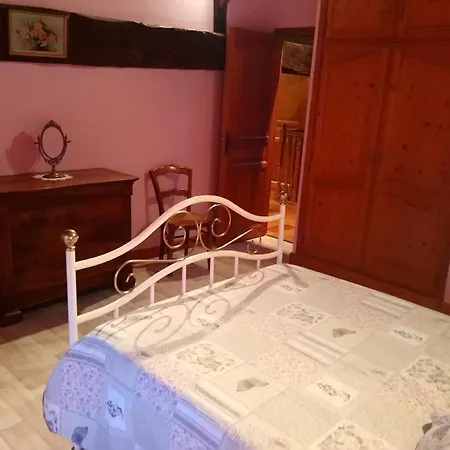 ベッド・アンド・ブレックファスト La Maison De Piquereau 3*
