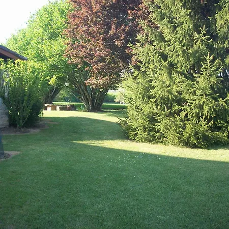 ベッド・アンド・ブレックファスト La Maison De Piquereau Sauveterre-de-Guyenne