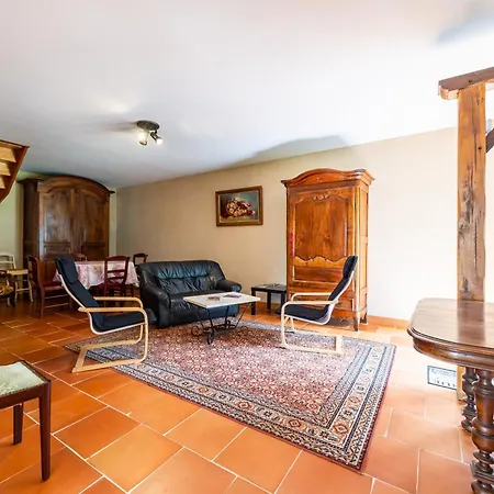 La Maison De Piquereau 3*