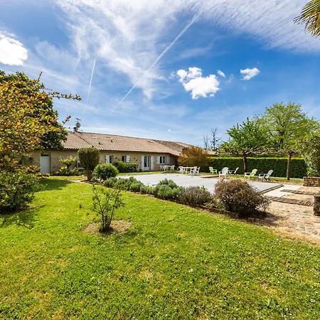ベッド・アンド・ブレックファスト La Maison De Piquereau Sauveterre-de-Guyenne