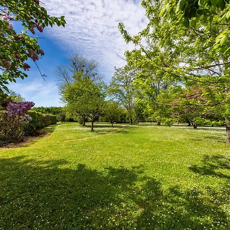 Bed & Breakfast La Maison De Piquereau